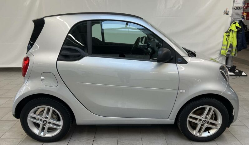 SMART fortwo 60kW81CV EQ coupe lleno