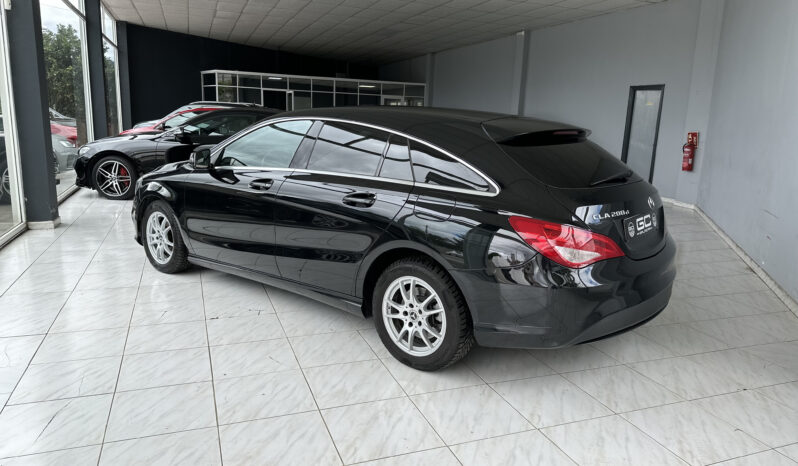 MERCEDES-BENZ Clase CLA CLA 200 d Shooting Brake lleno