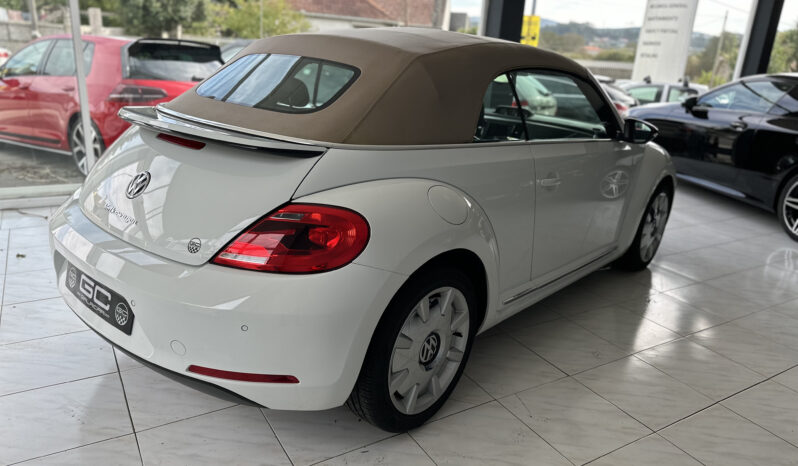 VOLKSWAGEN Beetle Cabrio Sport 2.0 TDI 150CV DSG BMT lleno