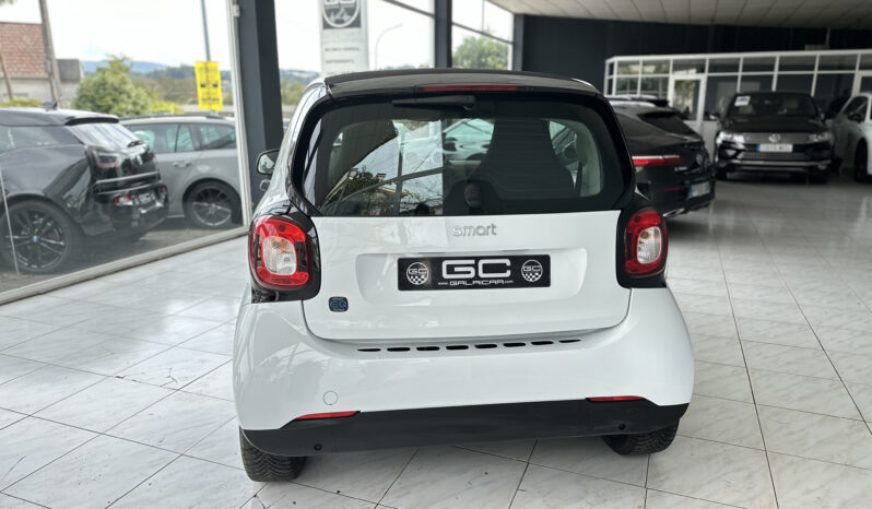 SMART fortwo 60kW81CV EQ coupe lleno